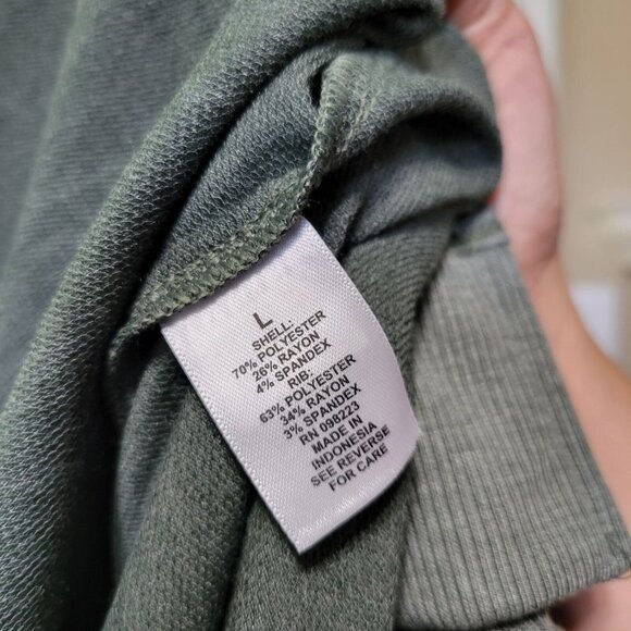 Freely green v-neck soft sweatshirt Women's size large 1136 - Picture 5 of 6